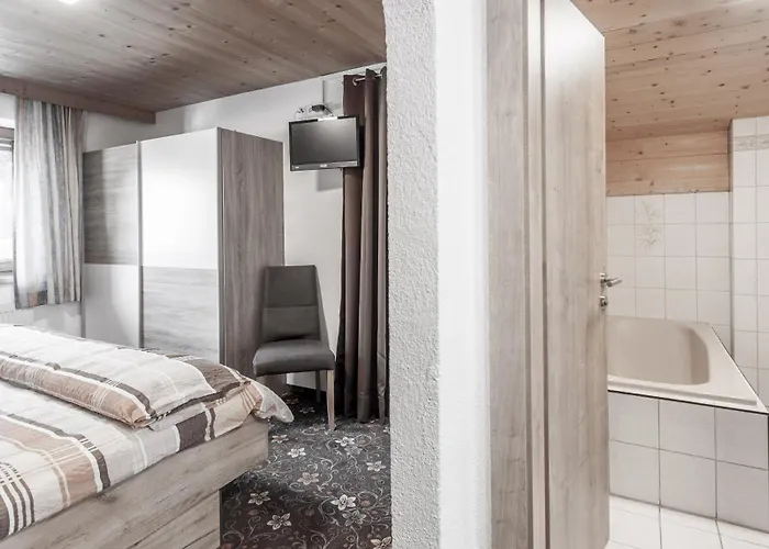 Gaesteheim Schmiedhof Pensionat