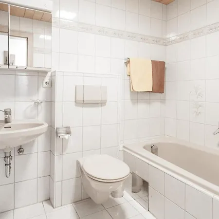 Gaesteheim Schmiedhof 4* זולדן
